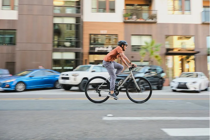 Discover Men's Hybrid Bikes: Perfect Blend of Performance and Comfort