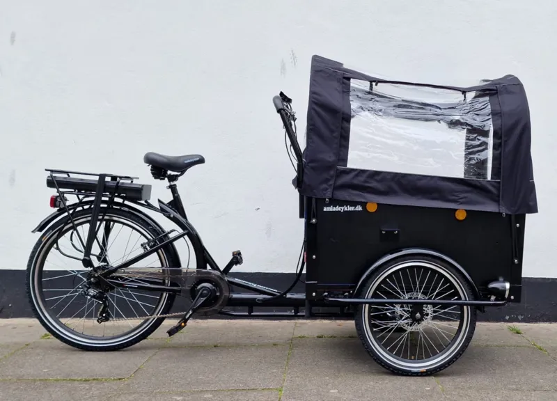 AM Deluxe E Cargo Black-1