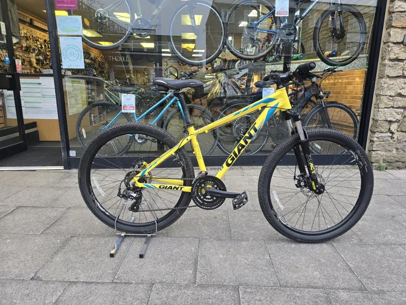 Refurbished Giant ATX 27.5 - Yellow