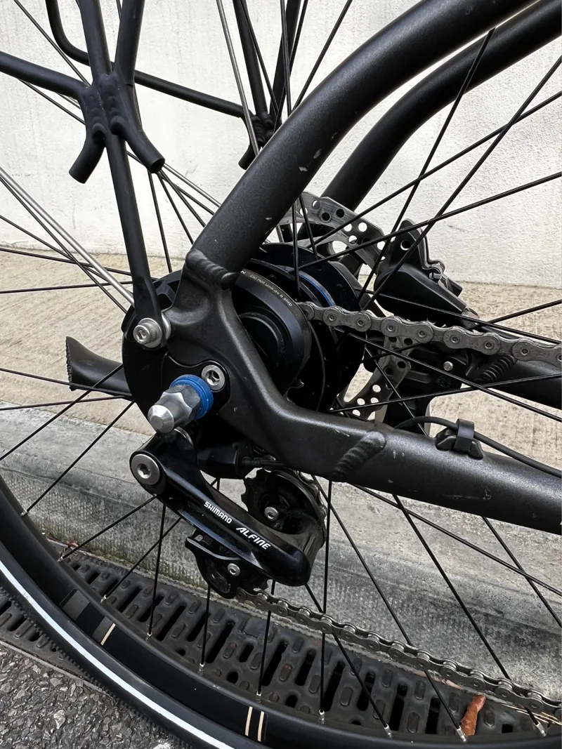 Raleigh Strada Electric Refurbished-4